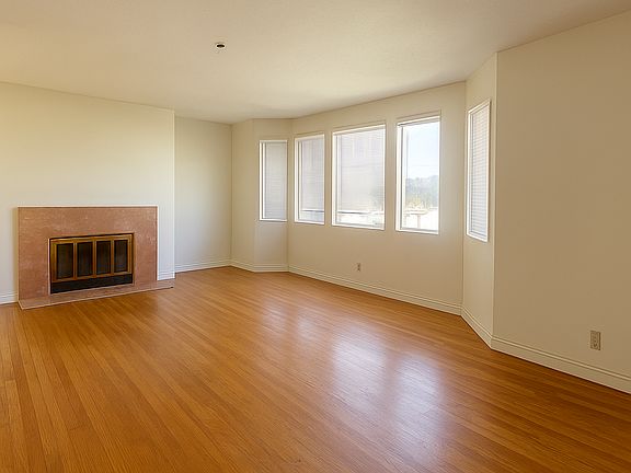 3rd image of 856 42nd Ave #B