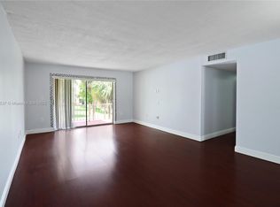 13700 SW 62nd St APT 227, Miami, FL 33183