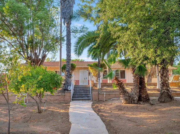 1886 Winrow Rd, El Cajon, CA 92021
