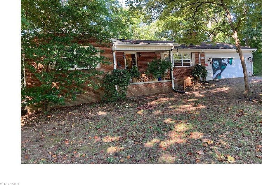 1st image of 3811 Pineneedle Dr