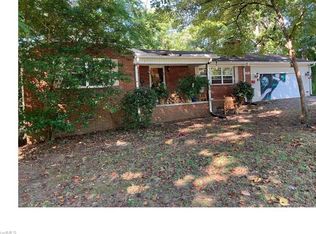 3811 Pineneedle Dr, Greensboro, NC 27405