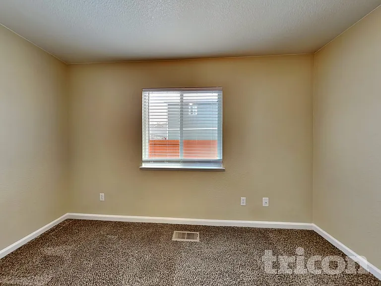 17880 Sweet Gum Ct — Photo 11