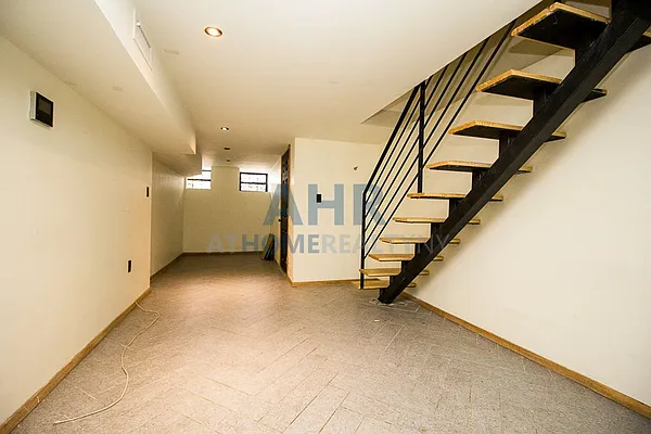 Rented by At Home Realty NY LLC | media 64