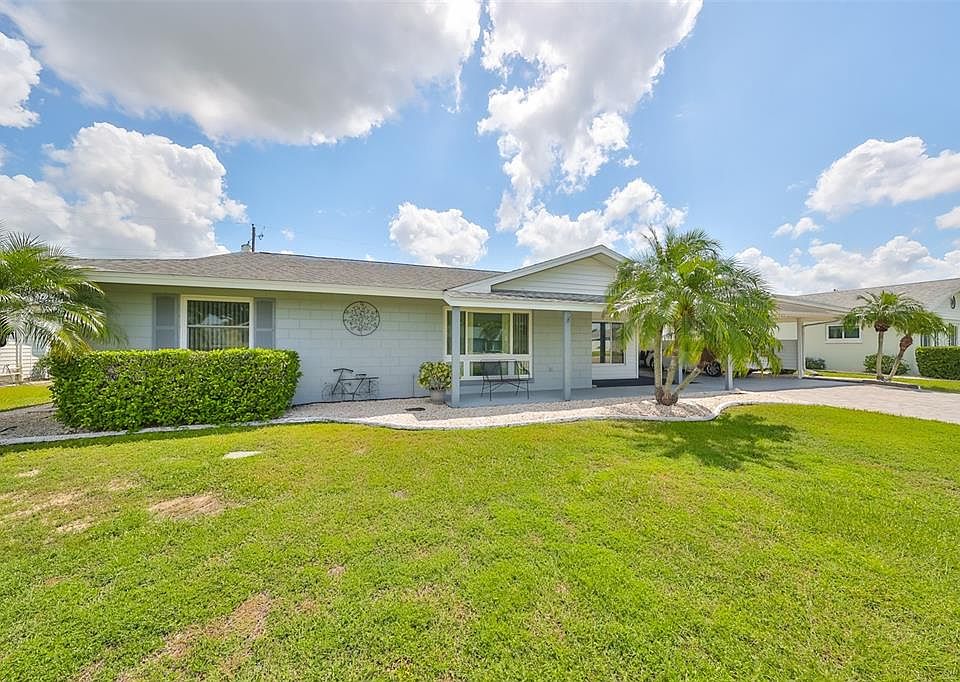 1st image of 907 HACIENDA DRIVE