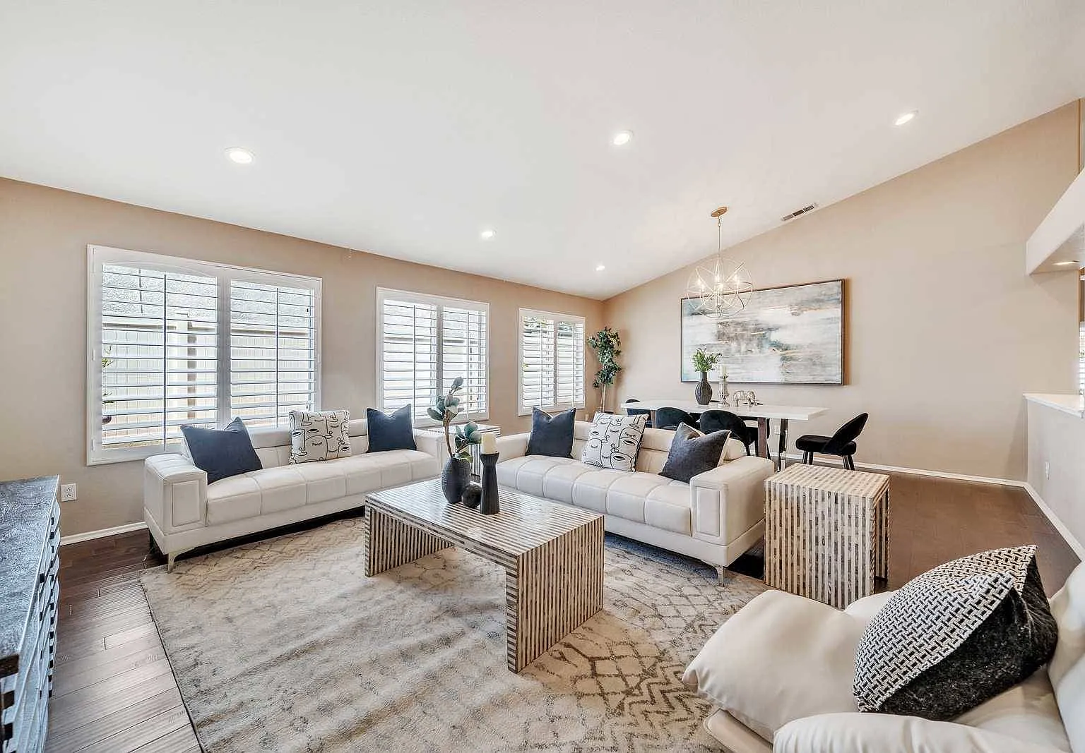 3 bed, 2.5 bath, 2481 sqft, $7,000 — Photo 4