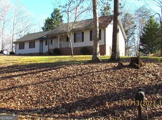 110 Lake Cir, Dahlonega, GA 30533