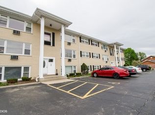 4933 N East River Rd UNIT 2A, Norridge, IL 60706