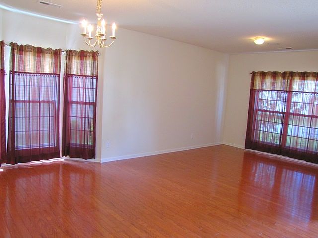 2nd image of 5238 Ivy Ridge Ln