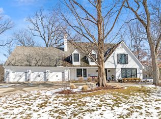 1675 Surrey Ln, Lake Forest, IL 60045