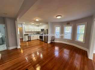 7 Grandview St #1, Boston, MA 02131