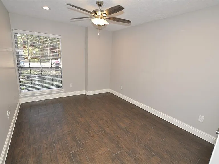 4602 Natural Bridge Dr — Photo 19