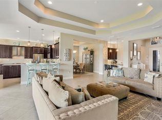 2749 Crystal Way, Naples, FL 34119