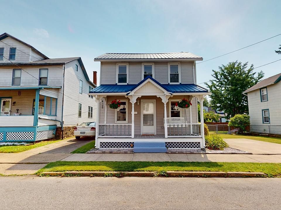 1st image of 934 Franklin St