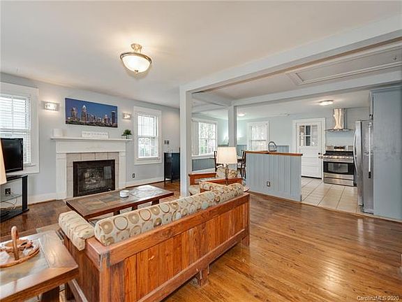 2nd image of 1624 Matheson Ave