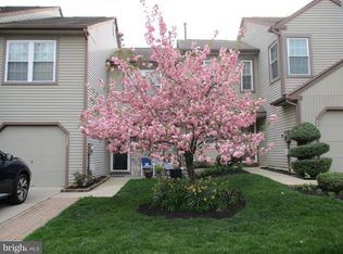 378 Inverness Ct, Mount Laurel, NJ 08054