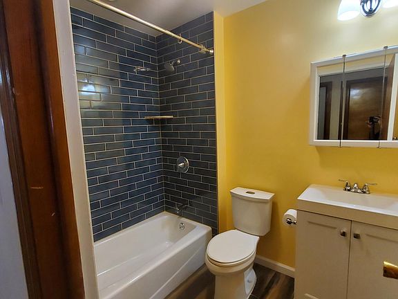 4th image of 228 Beacon Ave