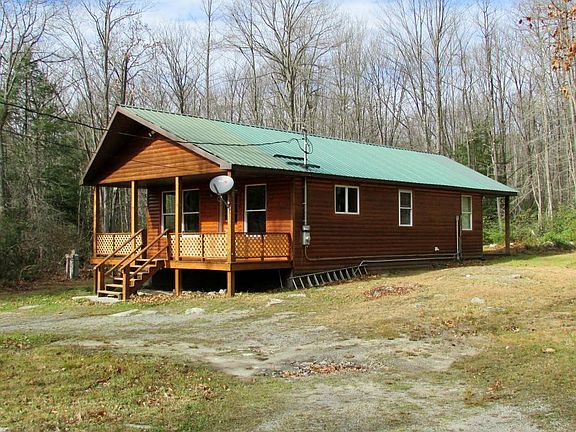 4th image of 8 Buck Dr
