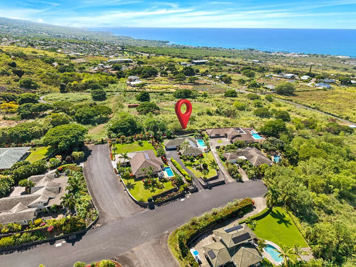 Beautiful Home in Gated Community — Photo 3