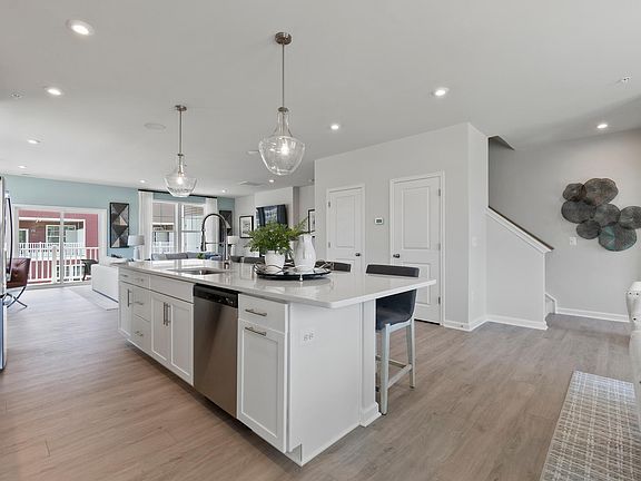 7th image of this home