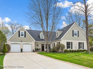 620 Balmoral Cir, Naperville, IL 60540