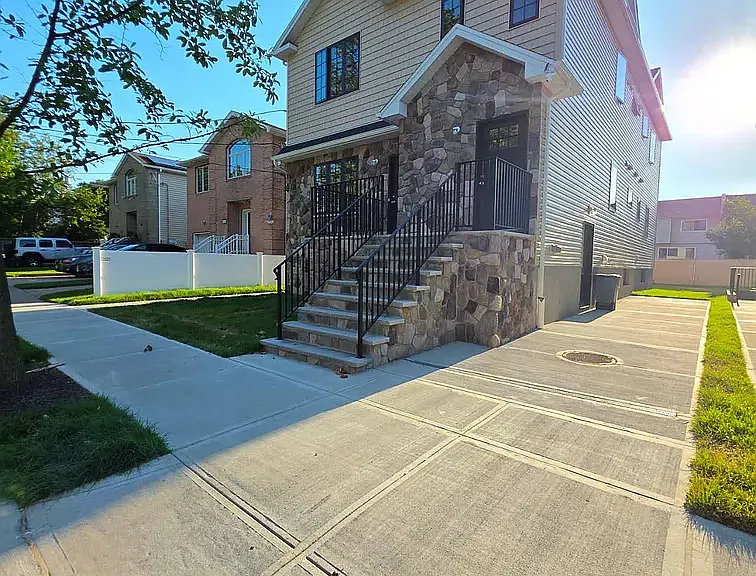 Cambridge Ave — Photo 3