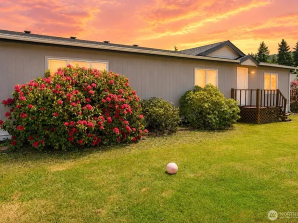 772 Lincoln Avenue E, Tenino, WA 98589