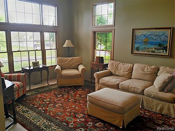 3rd image of 1382 Forest Bay Dr