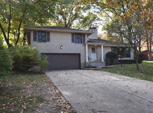 143 Oakwood Blvd, Elgin, IL 60120