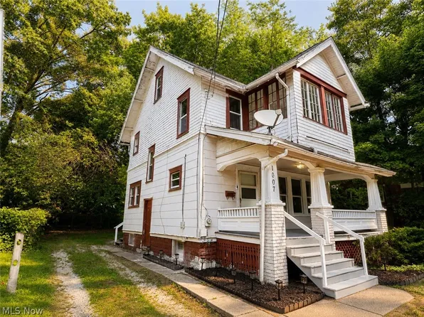 1007 Delia Ave, Akron, OH 44320