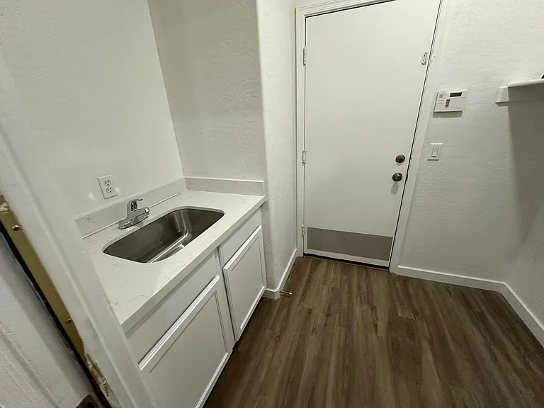 15238 W Custer Ln — Photo 15