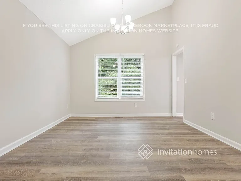 2335 Ambassador Dr — Photo 7
