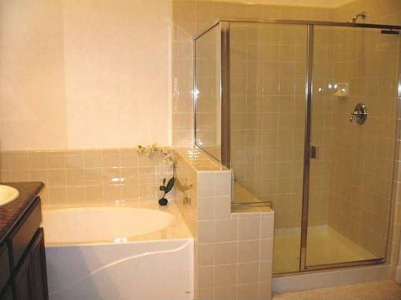 5th image of 3901 Pozzallo Ln