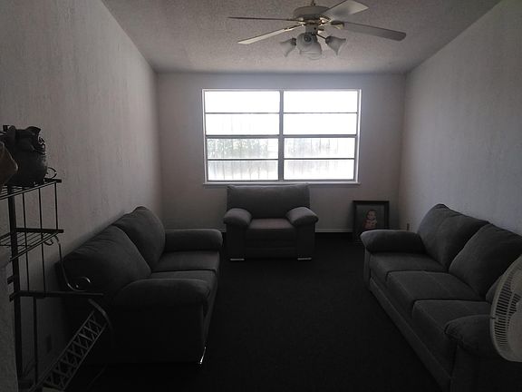 2nd image of 10427 Davwood Ln