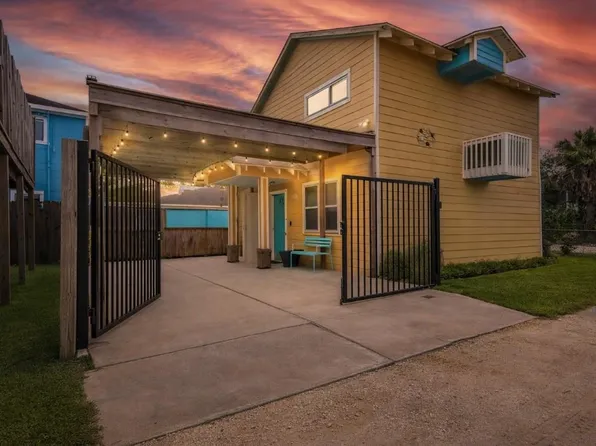 1315 40th St, Galveston, TX 77550