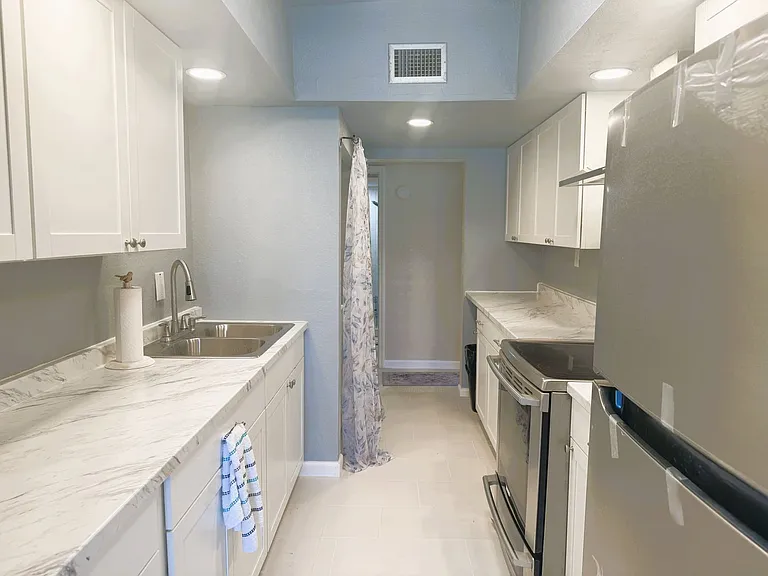 13880 Tamiami Trl — Photo 6