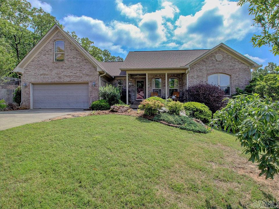 1st image of 35 Oak Brook Dr