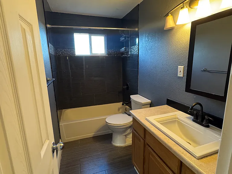 2636 S King St — Photo 6