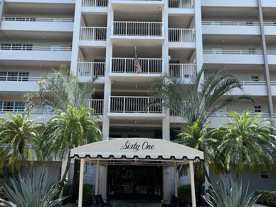 1st image of 575 Oaks Lane #306