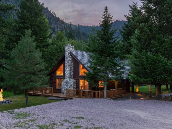 4 Ida Ct, Clinton, MT 59825