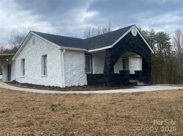 3472 Spaniel St, Connelly Springs, NC 28612