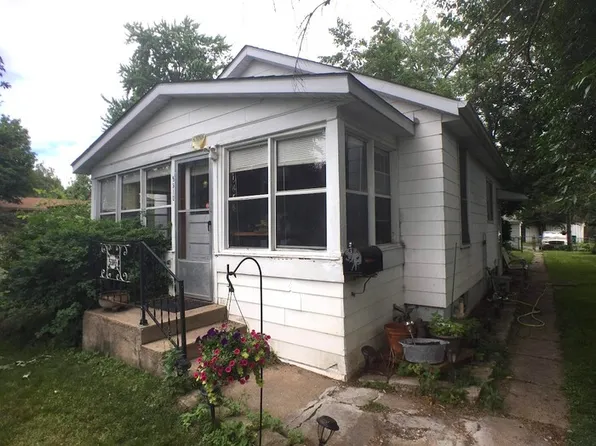 5310 Knox Ave N, Brooklyn Center, MN 55430