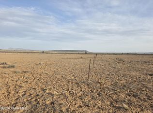 28203 W Fort Rock Rd, Seligman, AZ 86337
