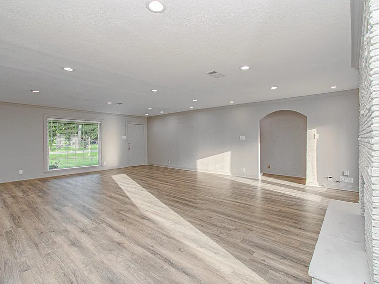 1801 Benbow Way — Photo 6