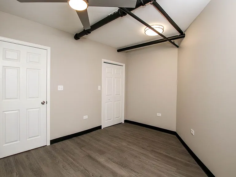1623 W Grace St #25 — Photo 11