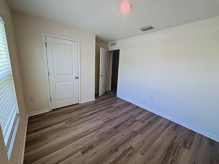 1906 Blue Stream St — Photo 25