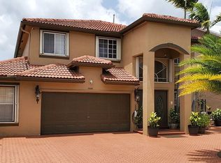7959 NW 188th Ln, Hialeah, FL 33015
