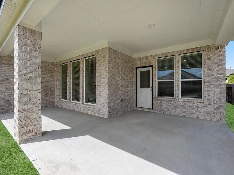 1569 Sunrise Gables Dr — Photo 39