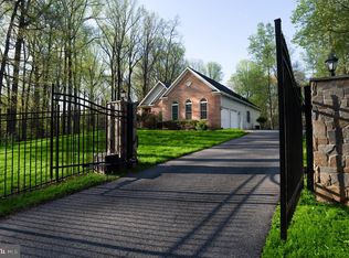 4300 Pinetree Rd, Rockville, MD 20853