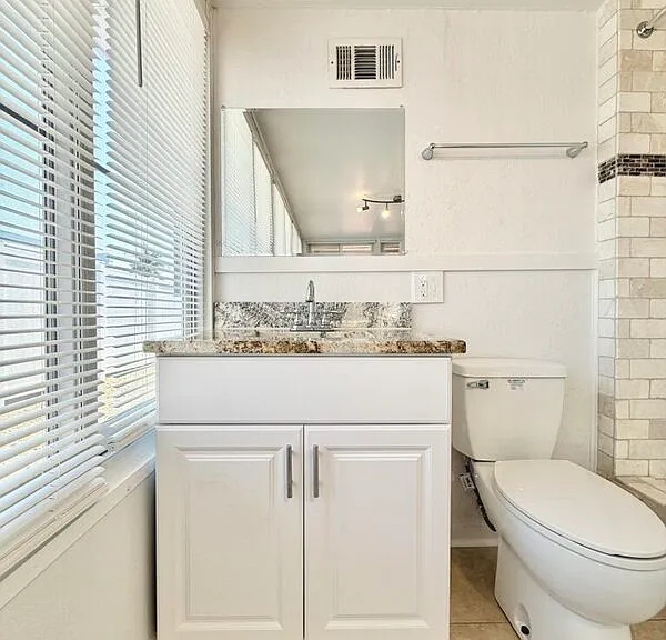 10108 Paradise Blvd — Photo 55