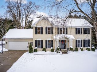 15640 Cedar Cove Ct, Granger, IN 46530